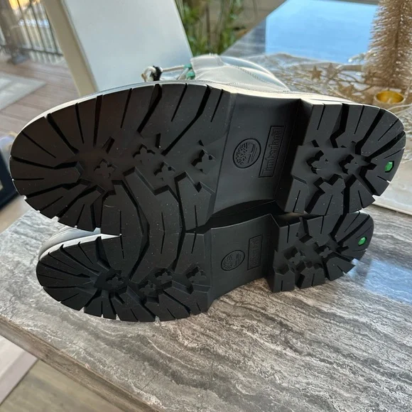 NWOT Women’s TIMBERLAND Boot 91/2 - Picture 7 of 11